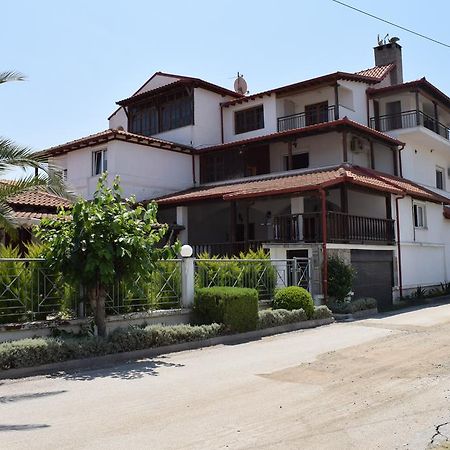 Апартаменты Menis Haus Врасна Экстерьер фото